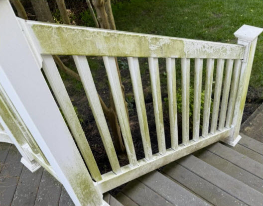 Railing before cleaning